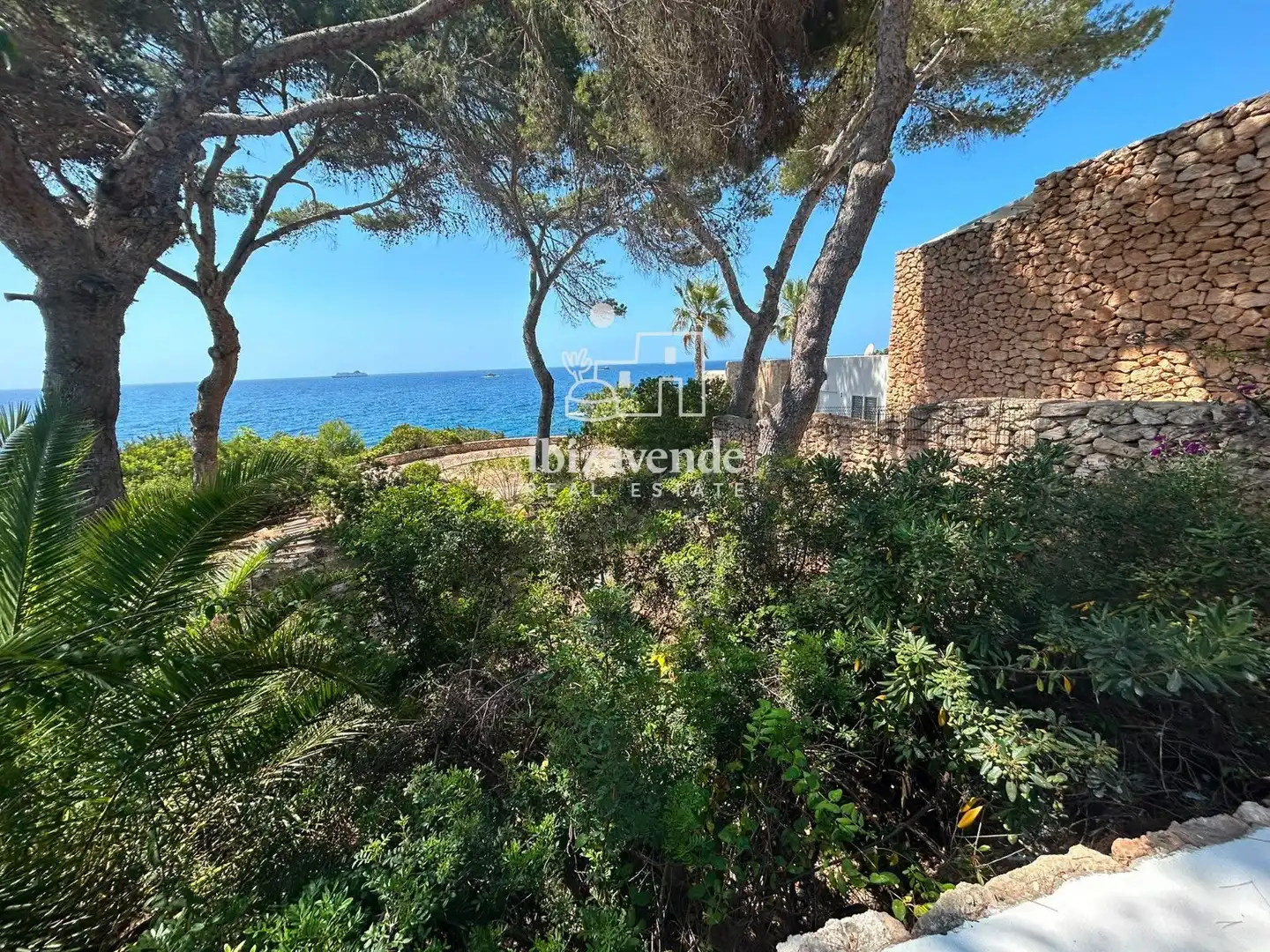 Einfamilien-Reihenhaus zur Miete in Santa Eulària des Riu mit Klimaanlage, Heizung und Terrasse