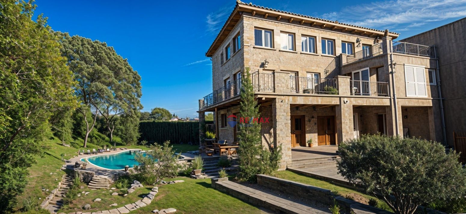 Exterior view of Single-family semi-detached for sale in Celrà  with Air Conditioner, Heating and Private garden