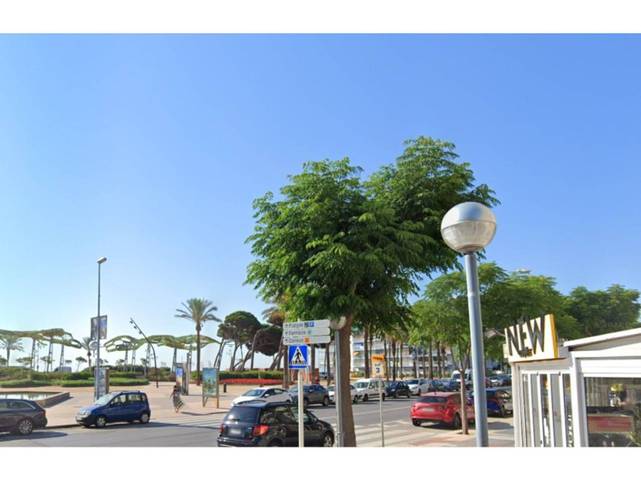 Local comercial en Venta en Paseo de Pau Casals en La Pineda