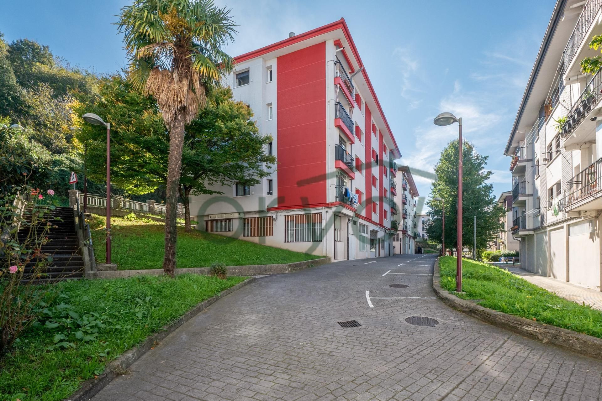 Vista exterior de Piso en venta en Hernani con Calefacción y Balcón