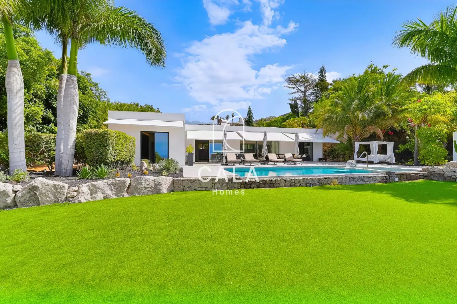Garden of Houses for sale in Marazul - Ricasa