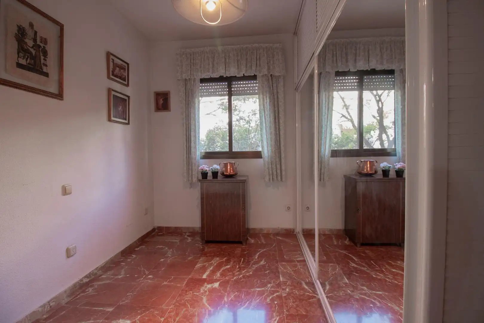 Bedroom of Flat for sale in Sevilla  with Air Conditioner, Heating and Community pool