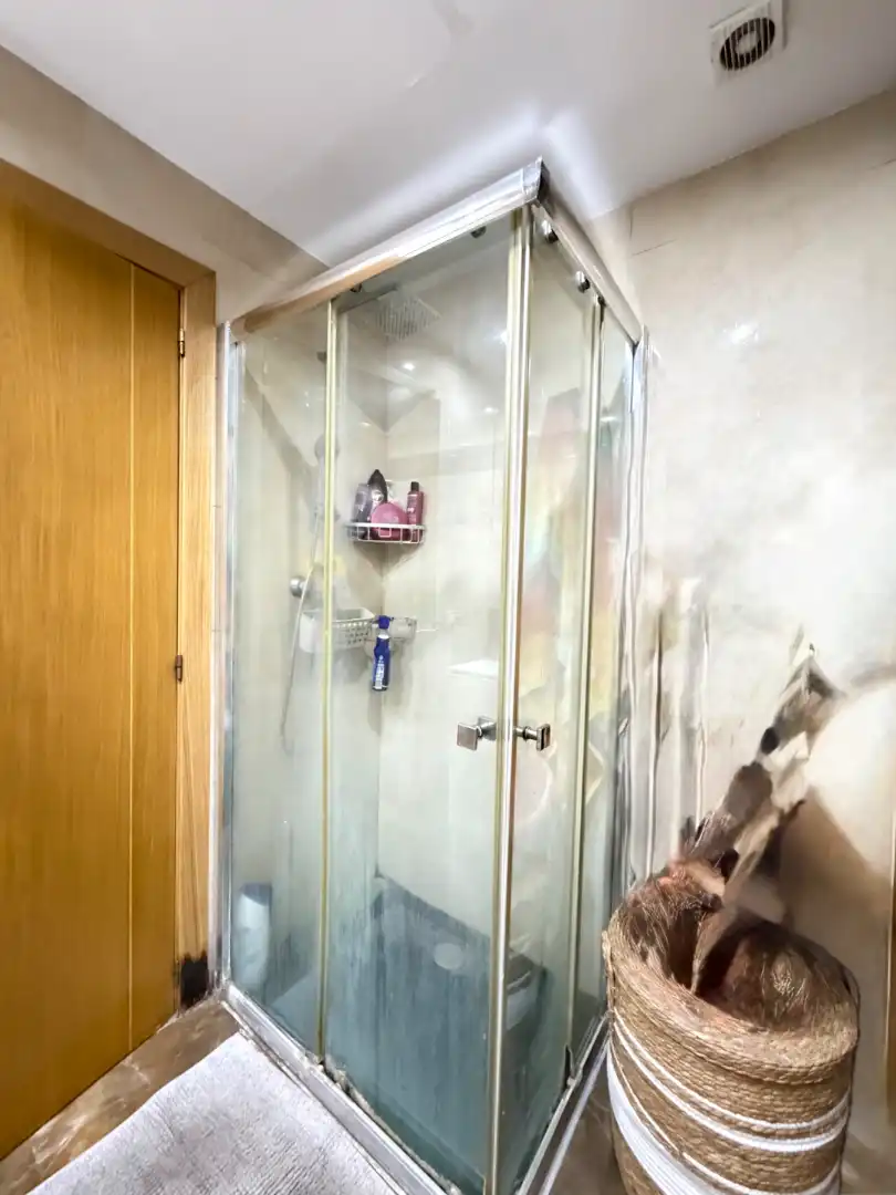 Baño de Piso en venta en Valencia con Terraza