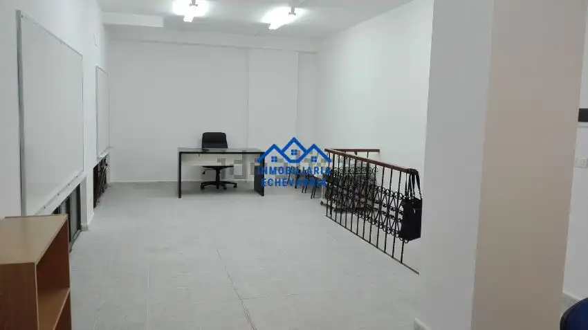 Local comercial en alquiler en Centro Urbano - Hirigunea, imagen 4