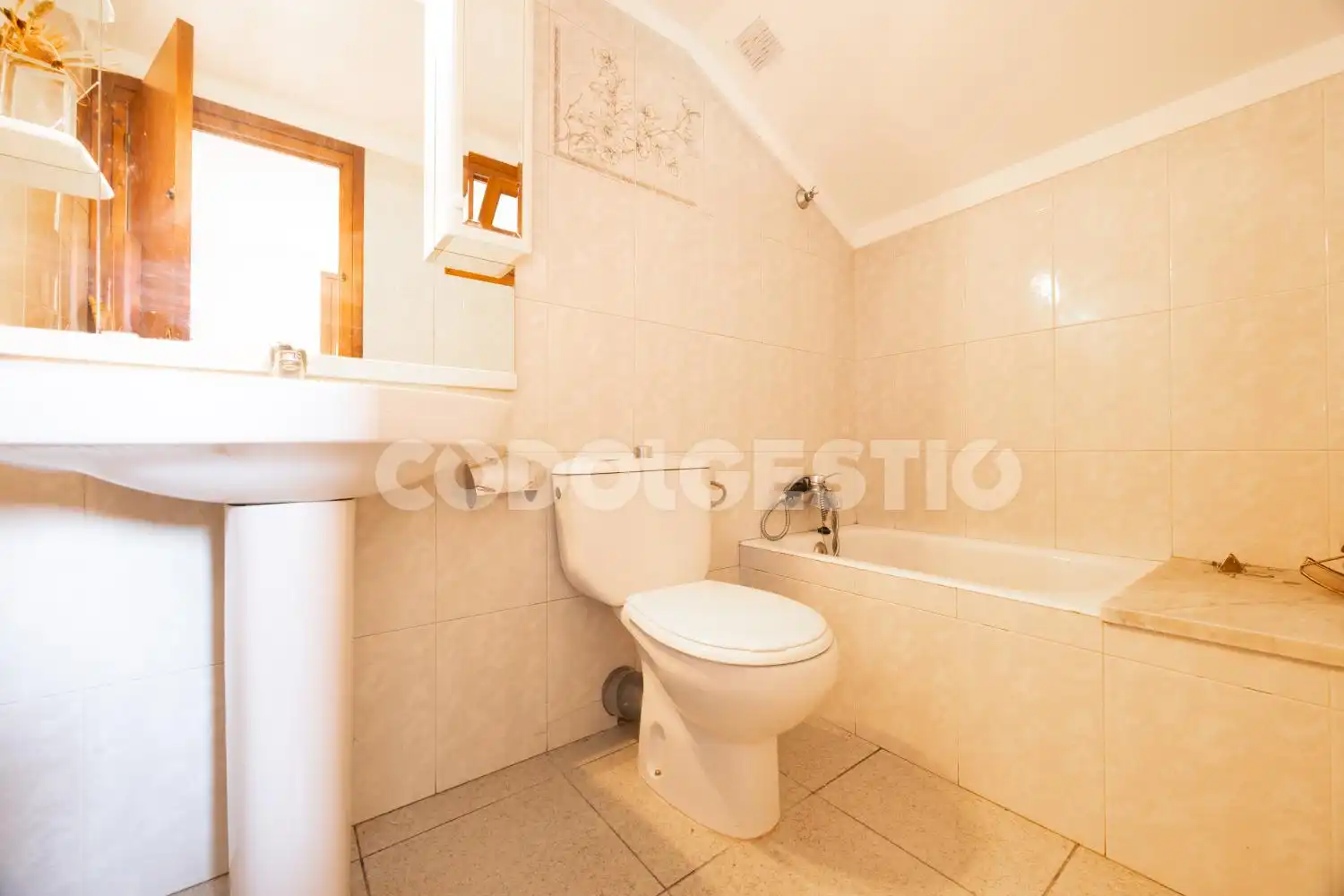 Bany de Casa o xalet en venda en Tona amb Terrassa