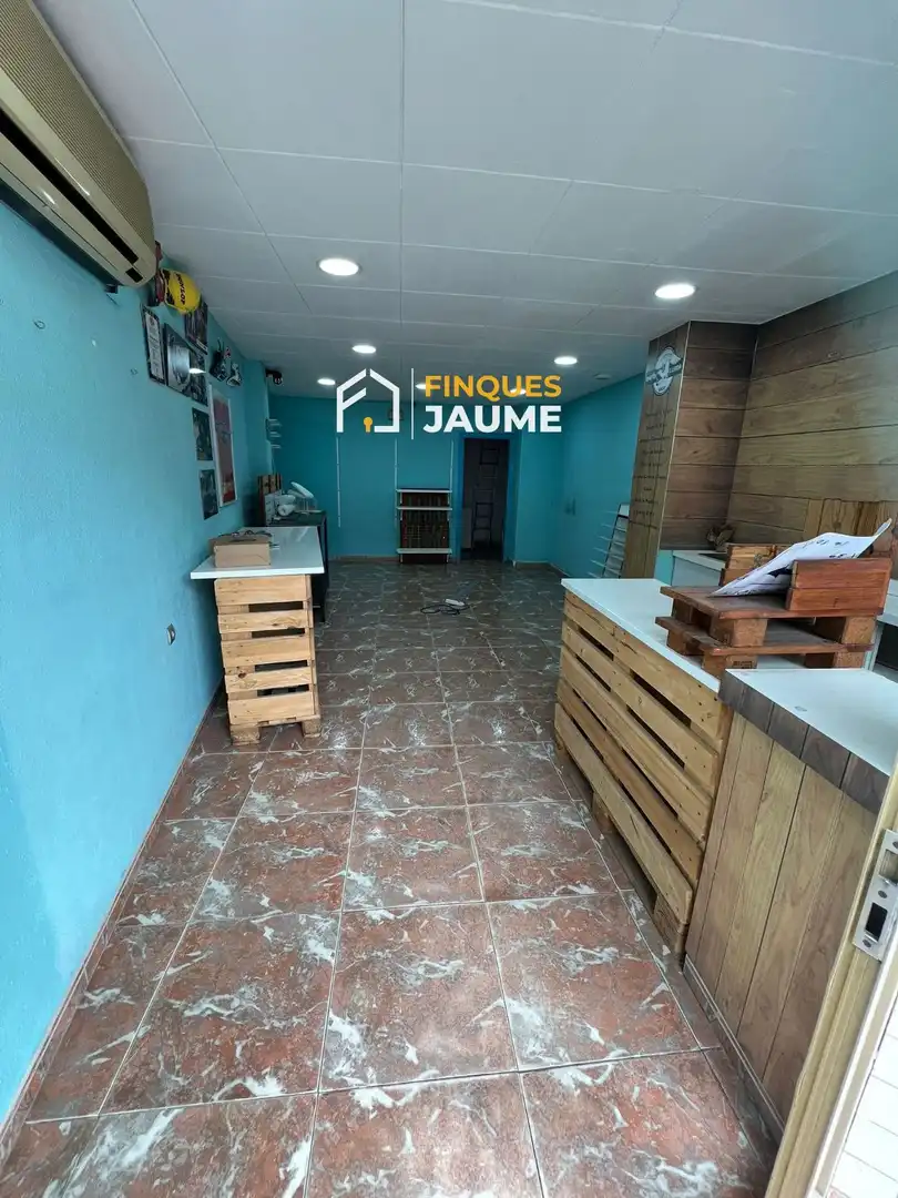 Business premises to rent in Bisbe Messeguer, imagen 4