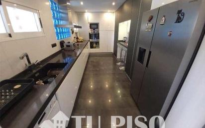 Kitchen of Duplex for sale in Benidorm  with Air Conditioner