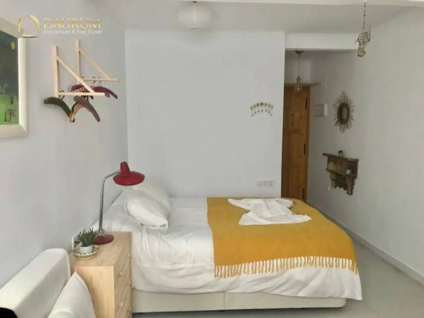 Dormitori de Apartament en venda en Sevilla amb Aire condicionat, Terrassa i Moblat