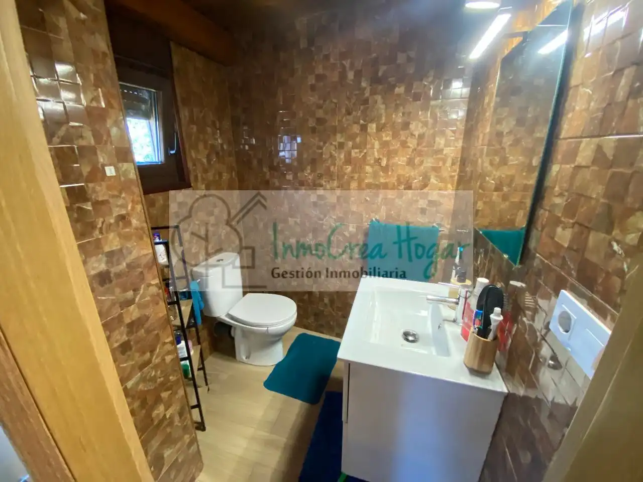 Badezimmer von Haus oder Chalet zum Verkauf in Salvaterra de Miño mit Heizung, Privatgarten und Terrasse