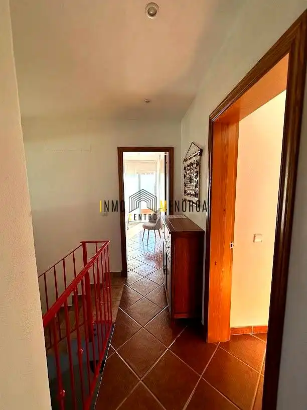 Vista exterior de Casa o xalet en venda en Es Mercadal amb Aire condicionat, Jardí privat i Terrassa