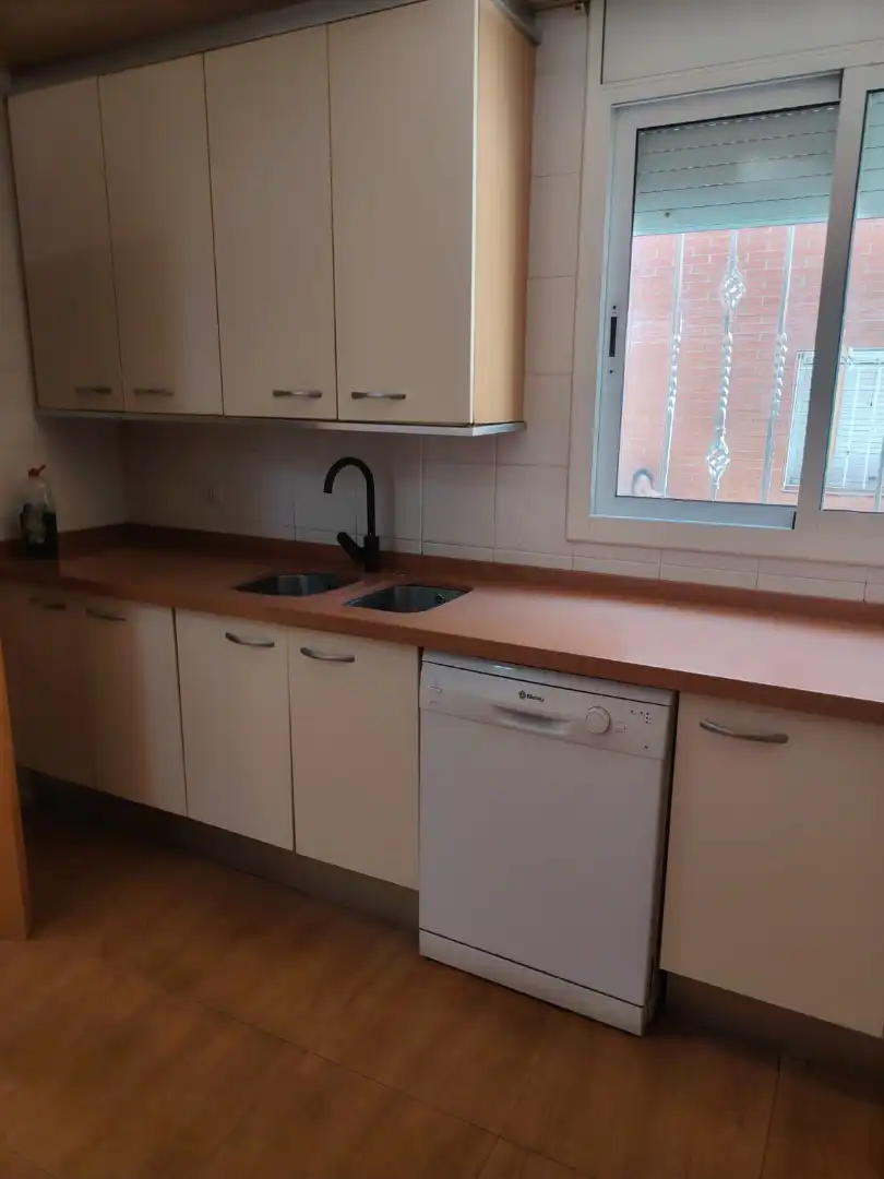 Kitchen of Houses for sale in Badalona  with Air Conditioner, Heating and Private garden