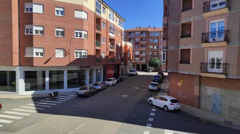 Foto 4 de Piso en venta en Calle Josefa Toral  en  Bañeza, La Bañeza , León