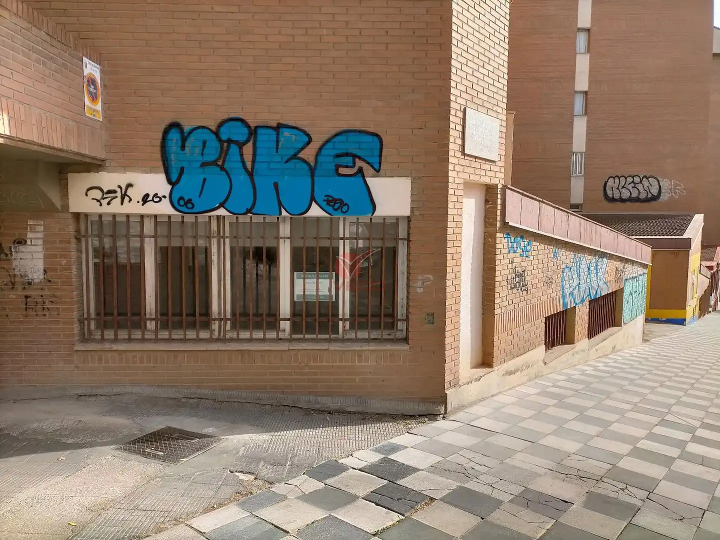 Local comercial en venda a ERAS DEL TIO CAÑAMON, imagen 2