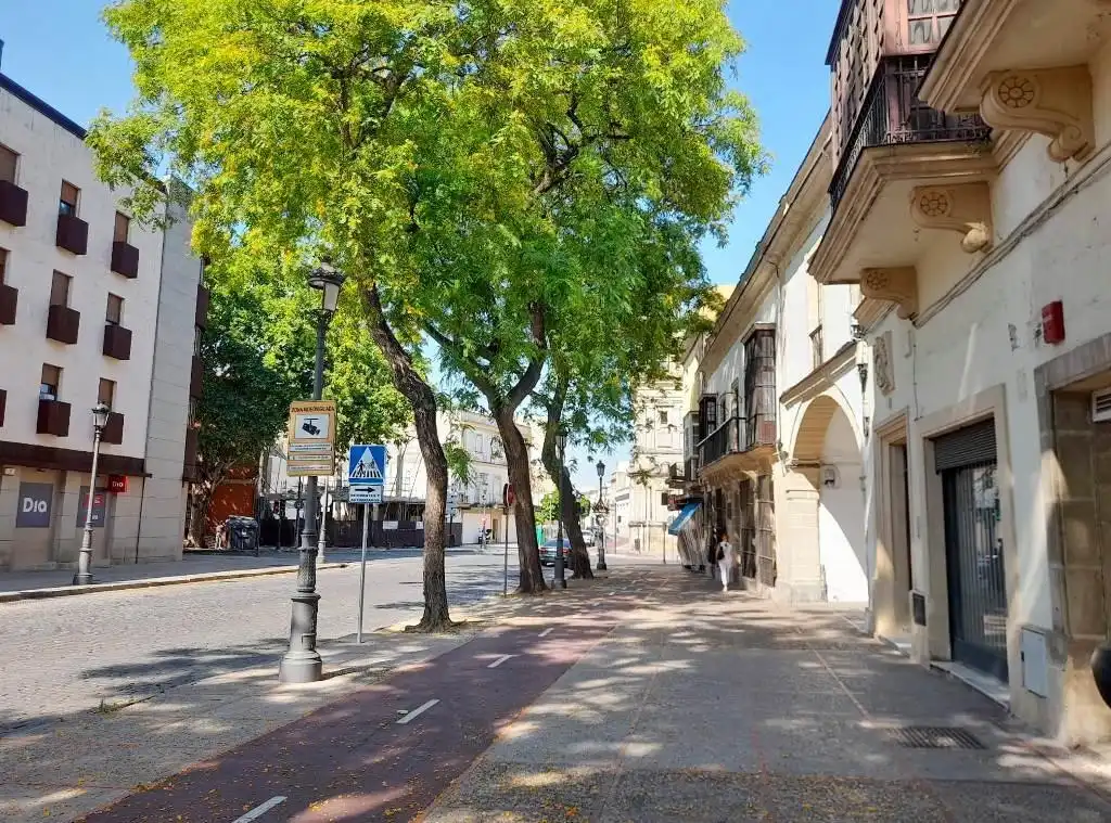 Vista exterior de Pis en venda en Jerez de la Frontera