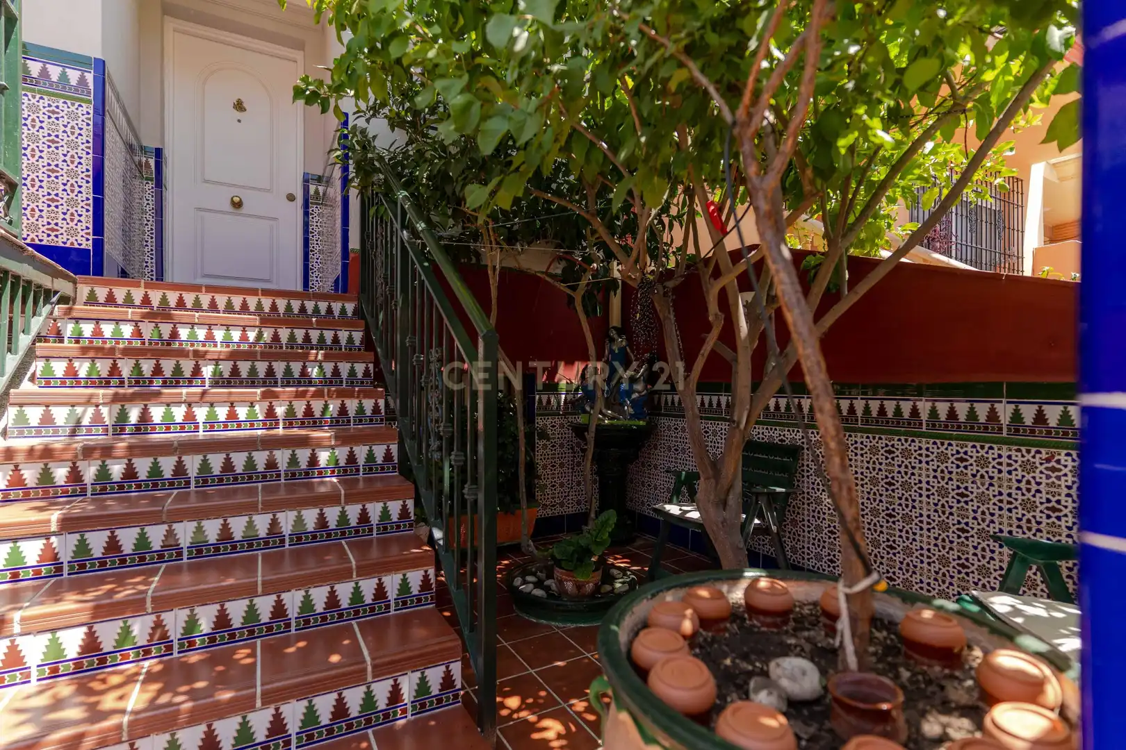 Jardí de Casa o xalet en venda en Churriana de la Vega amb Aire condicionat, Traster i Piscina