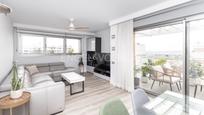 Living room of Apartment for sale in  Madrid Capital  with Air Conditioner, Heating and Terrace