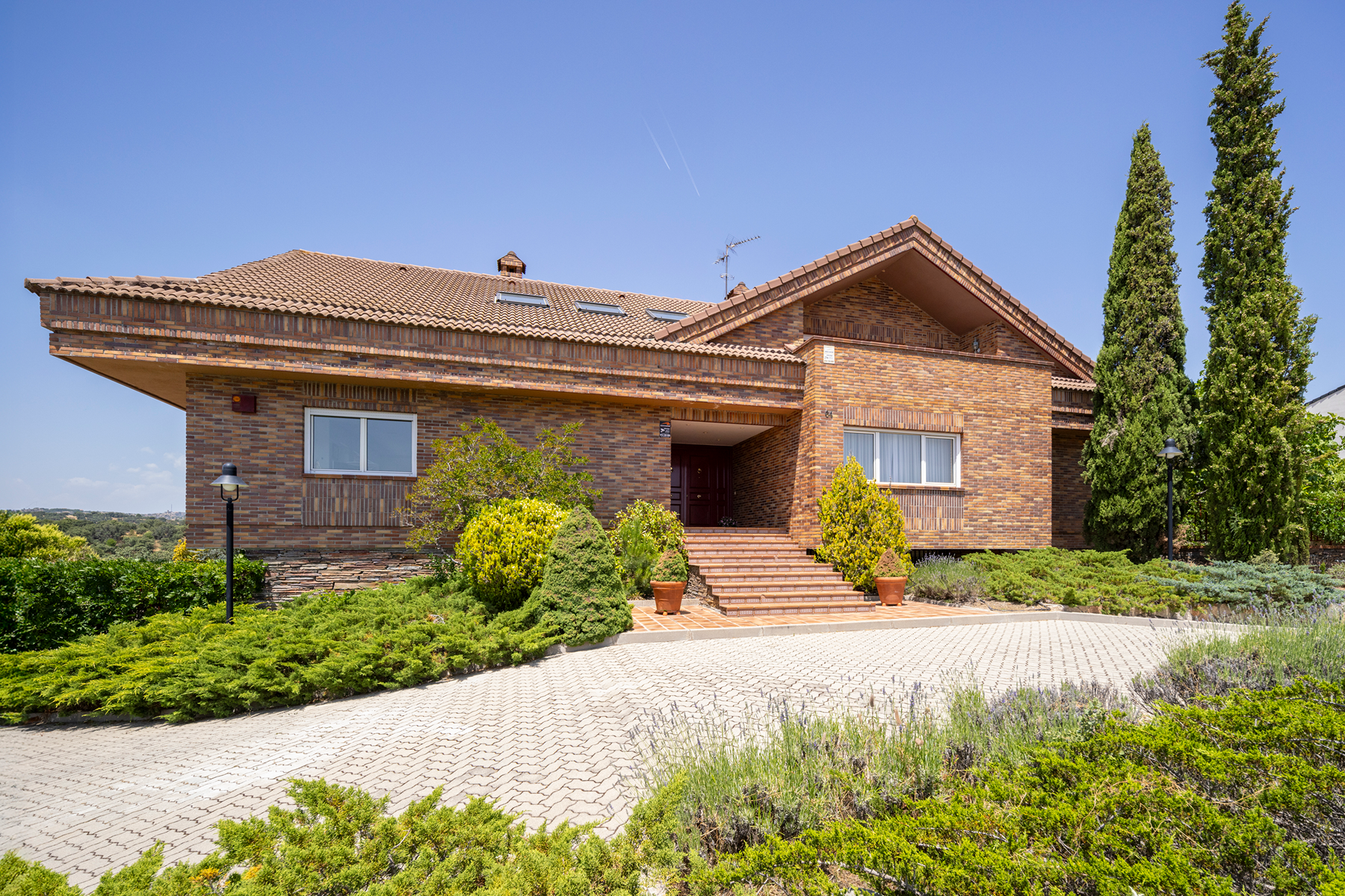Vista exterior de Casa o chalet en venta en Las Rozas de Madrid con Aire acondicionado, Calefacción y Jardín privado