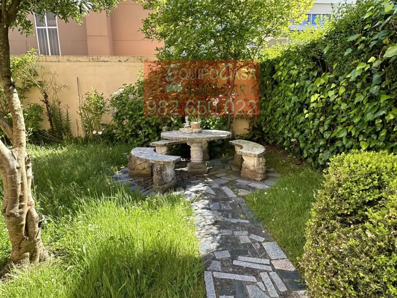 Jardí de Casa o xalet en venda en Lugo amb Calefacció, Jardí privat i Parquet