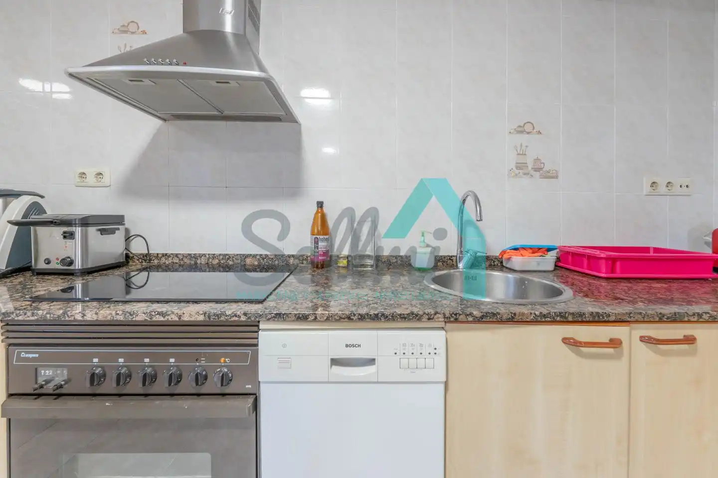 Cuina de Casa o xalet en venda en Castrillón amb Calefacció, Jardí privat i Parquet