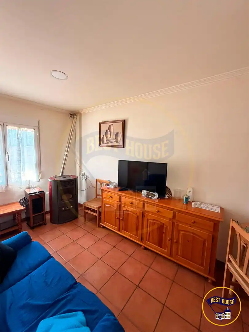 Sala de estar de Finca rústica en venta en Carboneras de Guadazaón con Calefacción y Amueblado