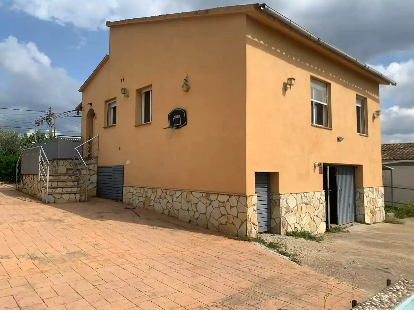 Vista exterior de Casa o xalet en venda en Fogars de la Selva amb Terrassa, Traster i Piscina