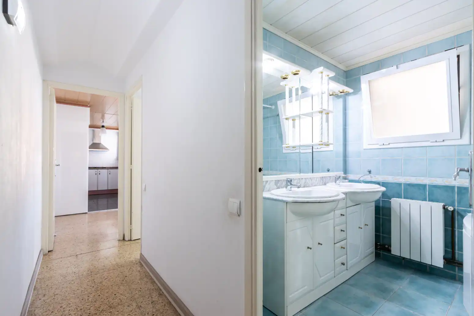 Bathroom of Flat for sale in Terrassa  with Heating, Storage room and Balcony