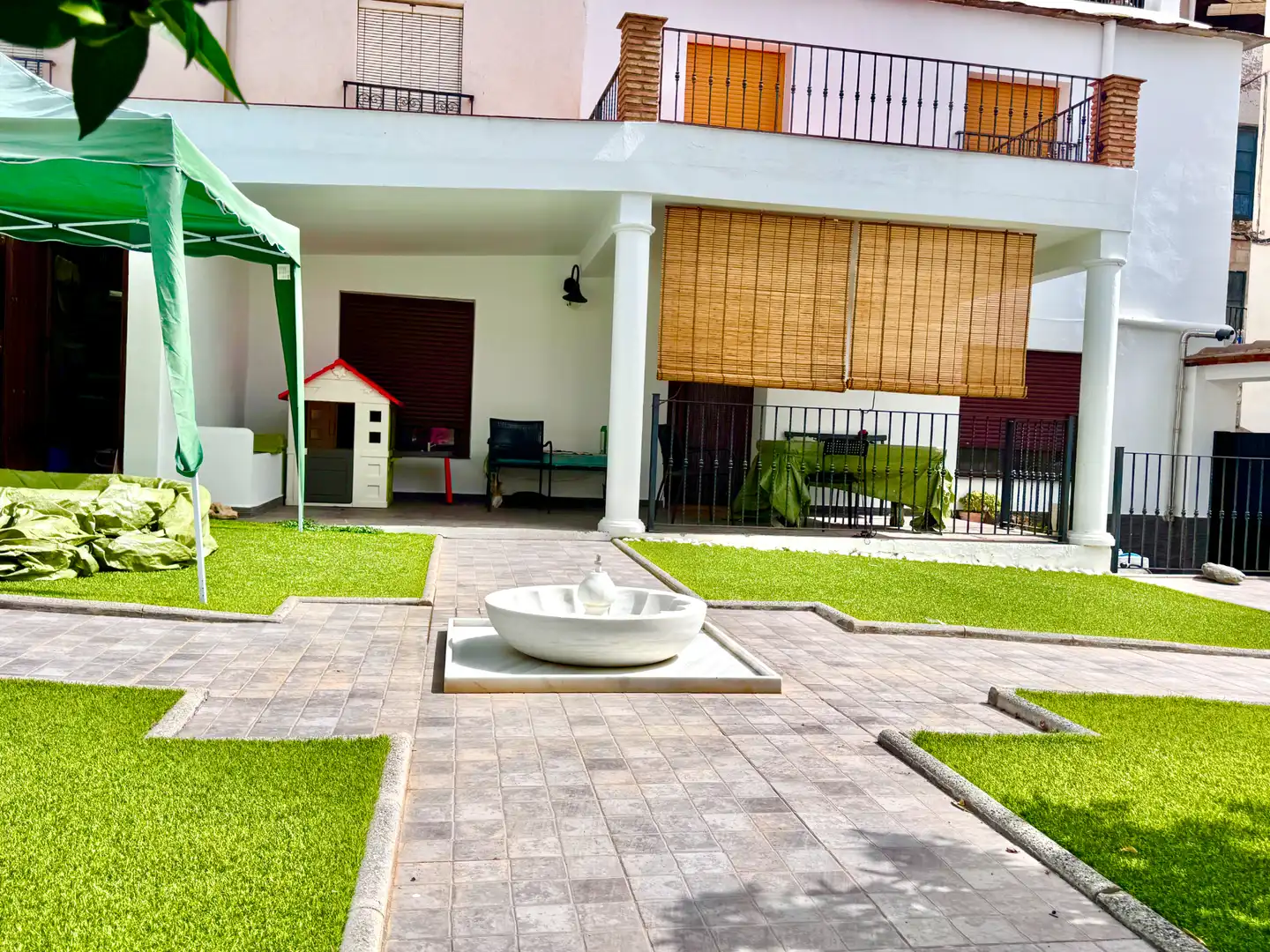 Terrassa de Casa o xalet en venda en Válor amb Calefacció, Jardí privat i Terrassa