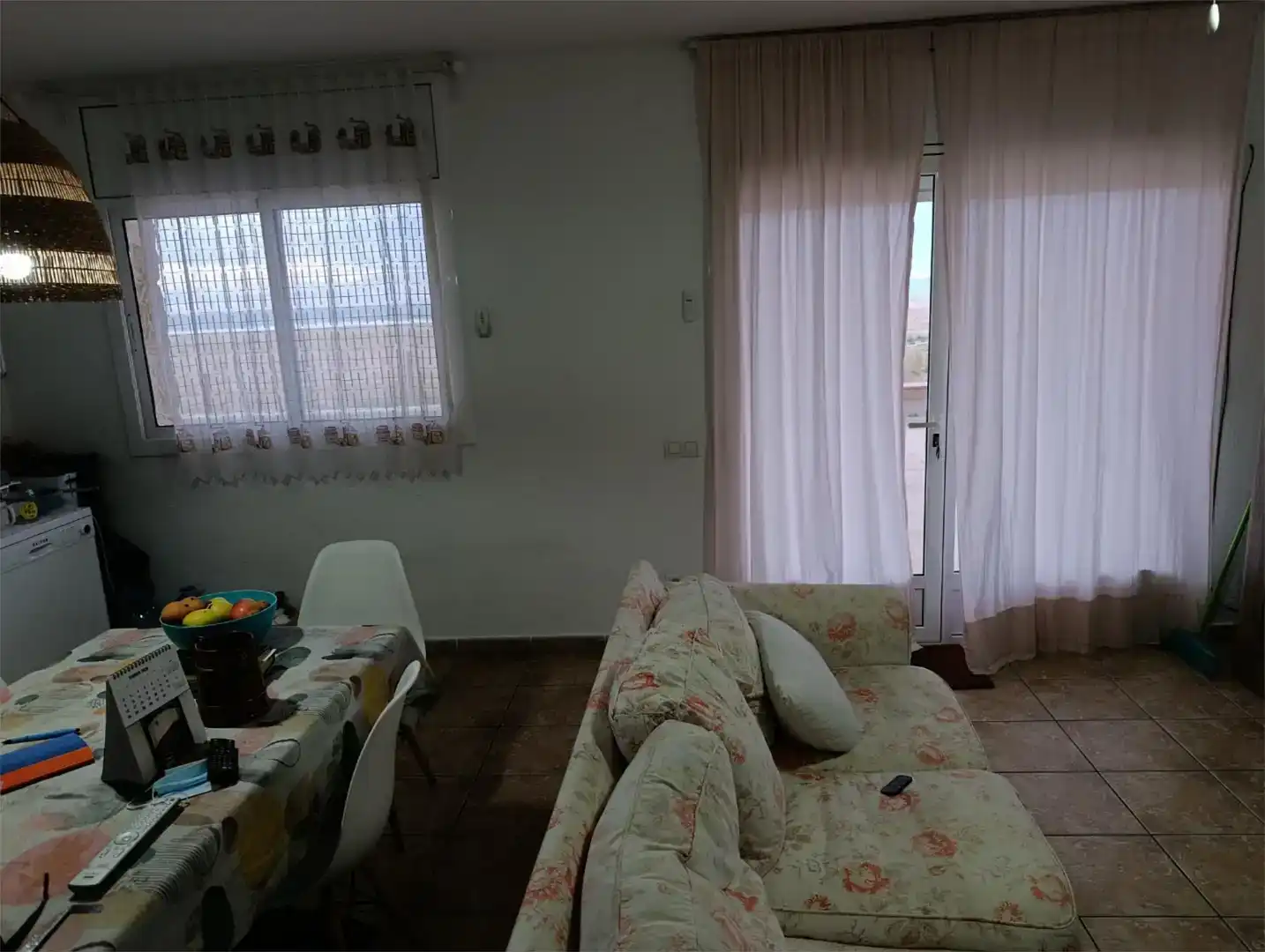 Sala d'estar de Pis per a compartir en El Vendrell amb Moblat, Forn i Rentadora