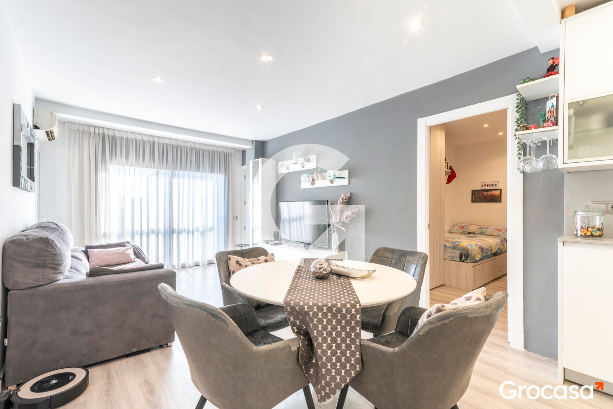 Sala d'estar de Pis en venda en Sant Joan Despí amb Aire condicionat, Calefacció i Balcó