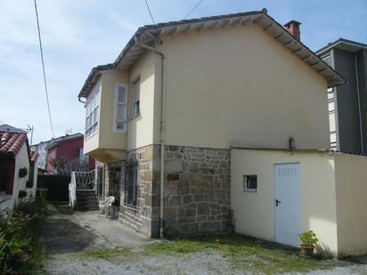 Vista exterior de Casa o xalet en venda en Torrelavega 