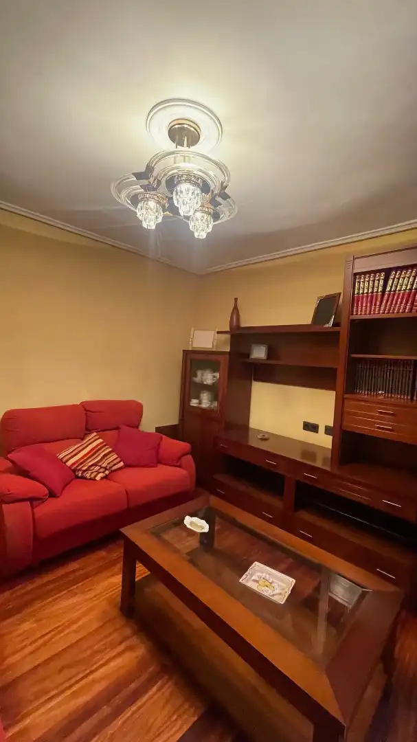 Piso en venta en Azeta - Abatxolo