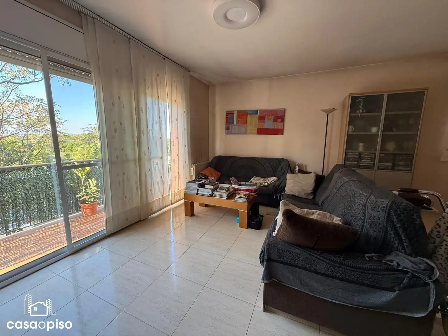 Sala de estar de Casa adosada en venta en Santa Perpètua de Mogoda con Calefacción y Terraza