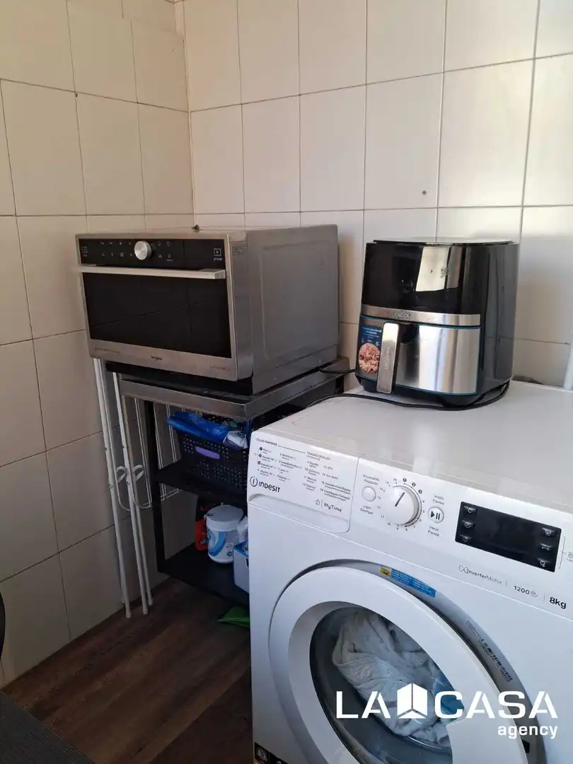 Cuina de Pis en venda en Dos Hermanas amb Aire condicionat i Terrassa