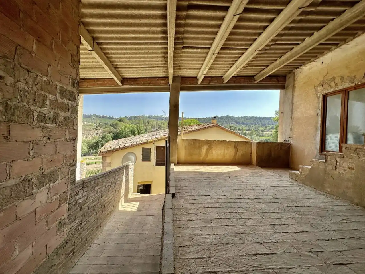 Terrassa de Casa o xalet en venda en Torrelavit