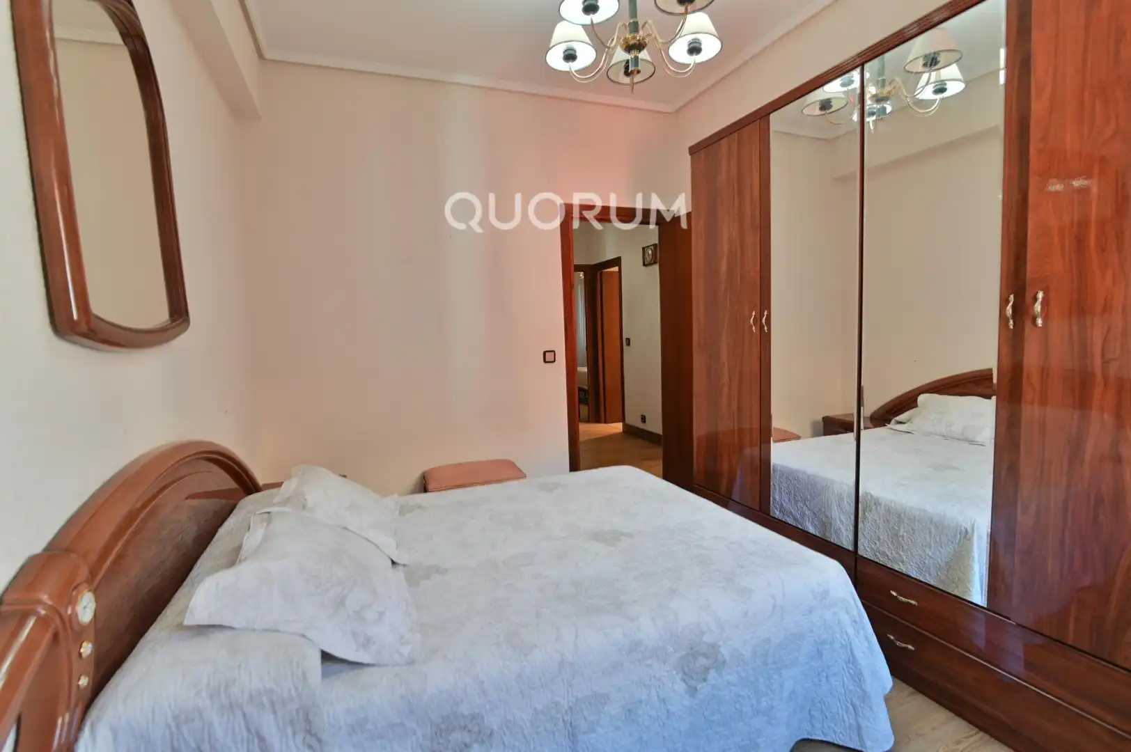 Habitación de Piso en venta en Bilbao  con Calefacción, Trastero y Amueblado