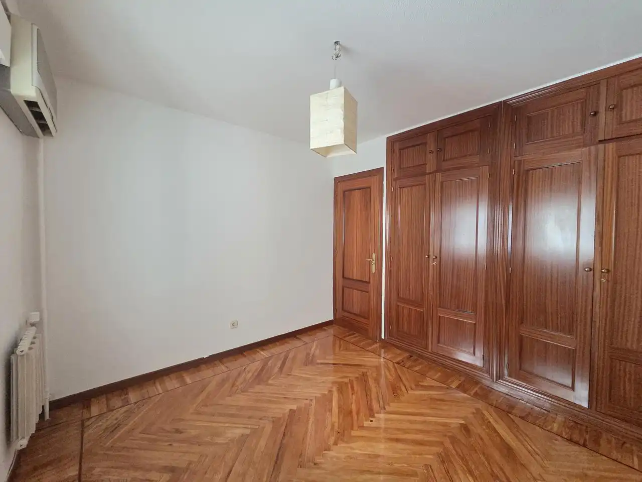 Flat for rent in De Cavanilles, Pacífico