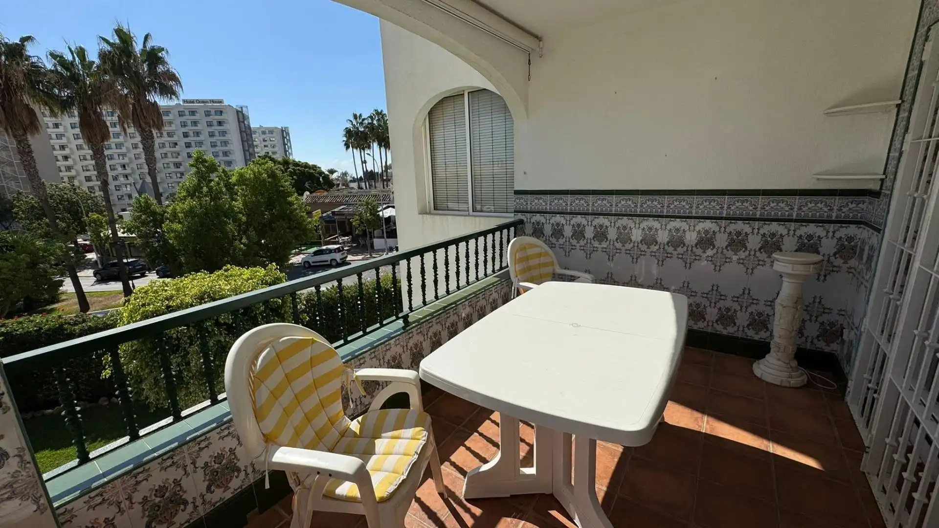 Piso con piscina en venta en La Carihuela - Los Nidos, imagen 3