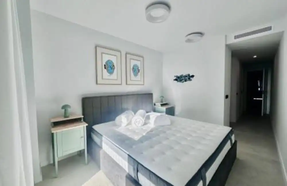 Habitación de Apartamento de alquiler en Marbella con Aire acondicionado, Terraza y Piscina