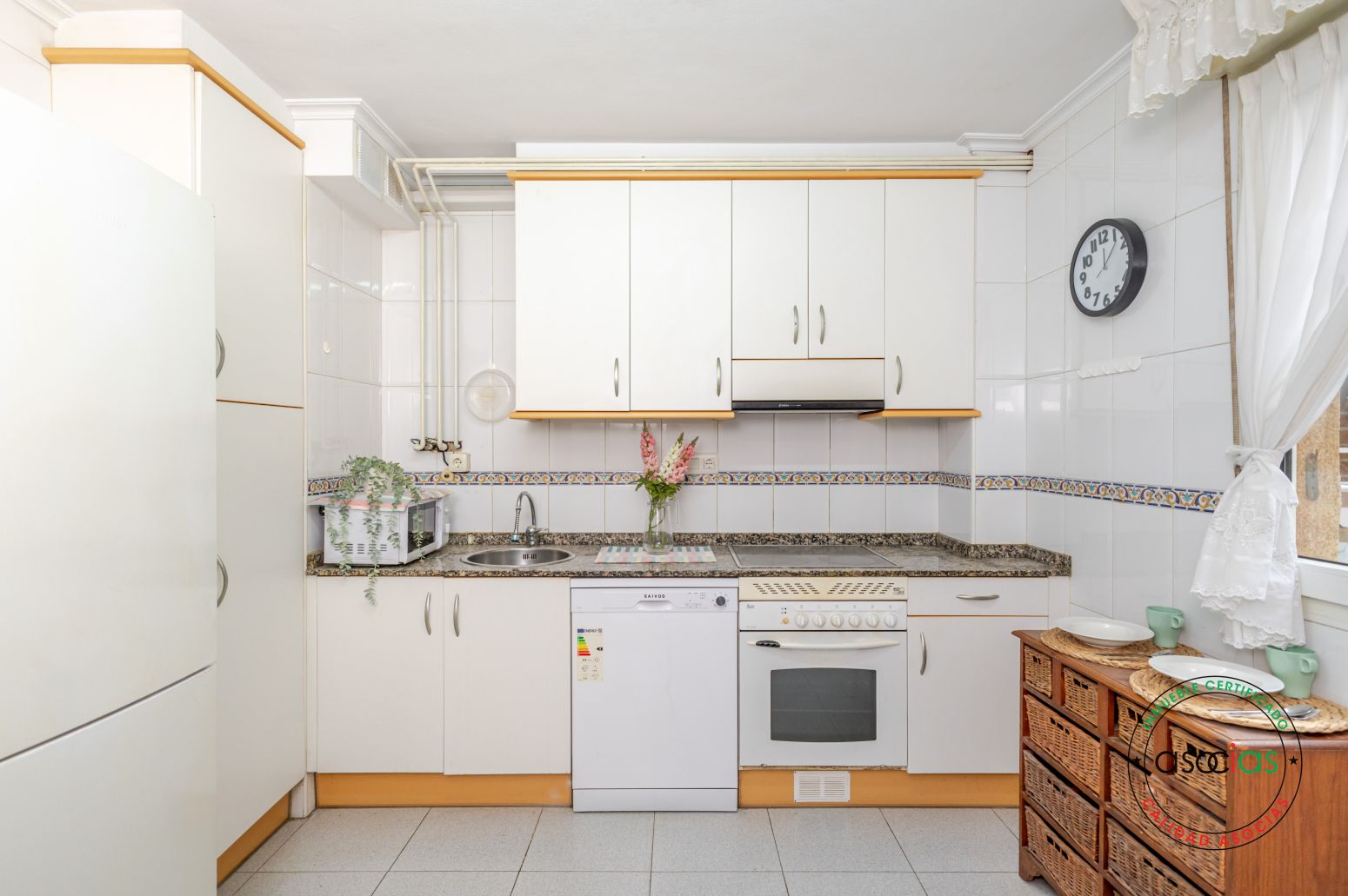 Kitchen of Flat for sale in Gijón   with Heating, Parquet flooring and Storage room