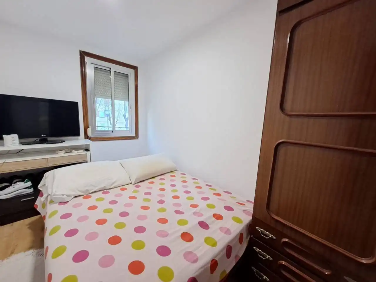 Dormitori de Casa adosada en venda en Burgos amb Calefacció i Parquet