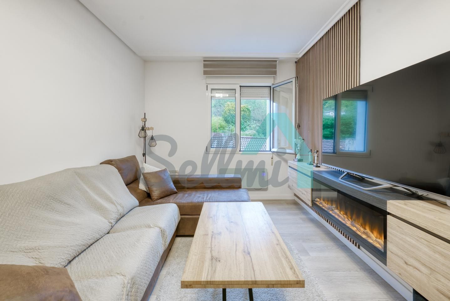 Living room of Flat for sale in Langreo  with Heating, Storage room and Furnished