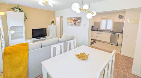 Foto 4 de Piso de alquiler en Alisal - San Román, Santander