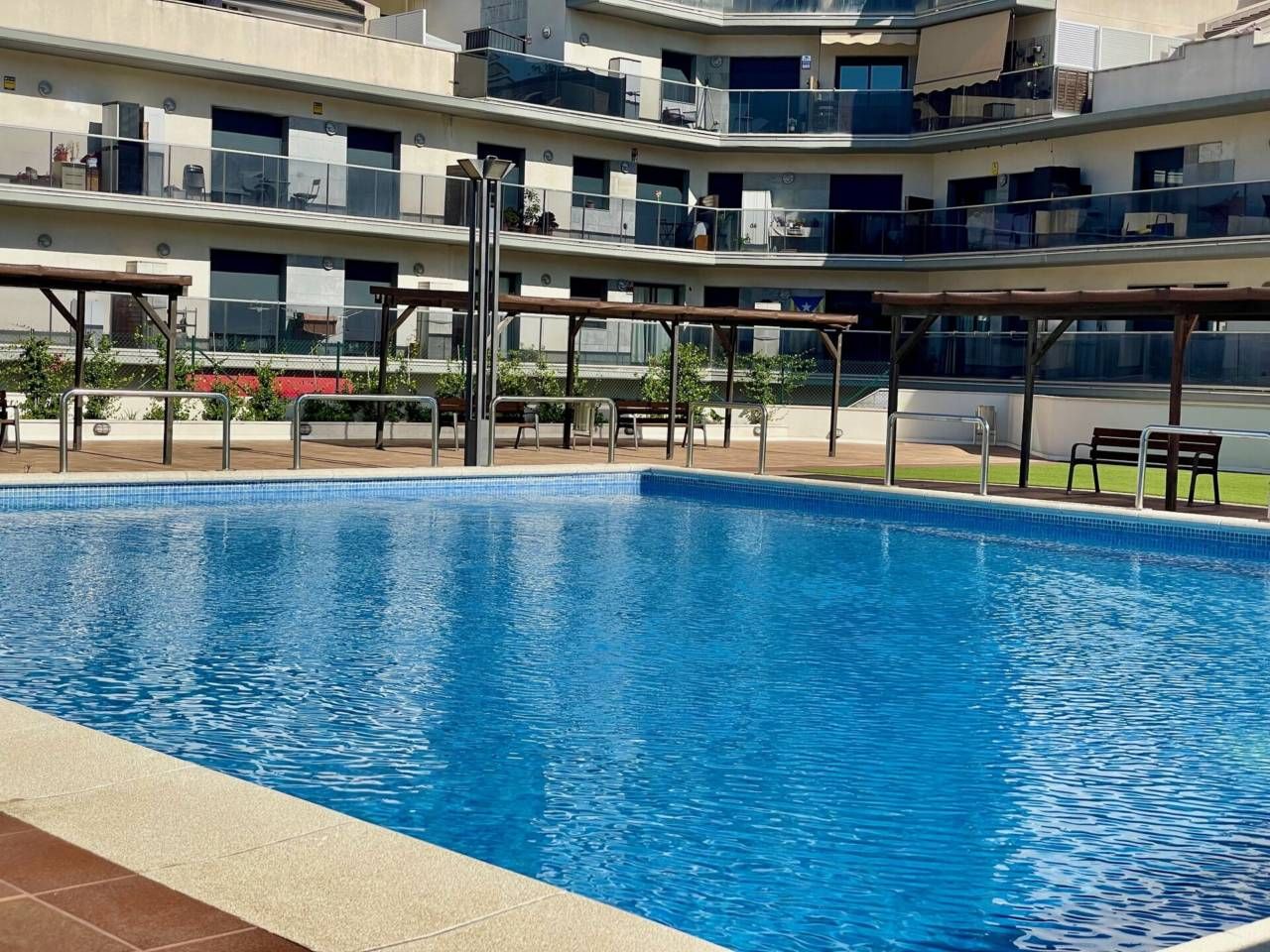Swimming pool of Flat for sale in Manresa  with Air Conditioner, Parquet flooring and Balcony
