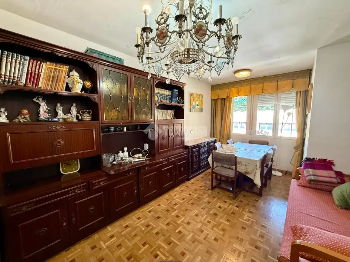 Comedor de Piso en venta en Madrid con Calefacción