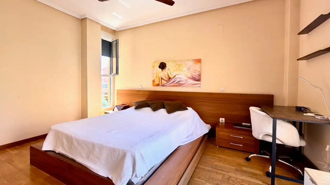 Habitación de Casa o chalet en venta en Paracuellos de Jarama con Aire acondicionado, Calefacción y Jardín privado