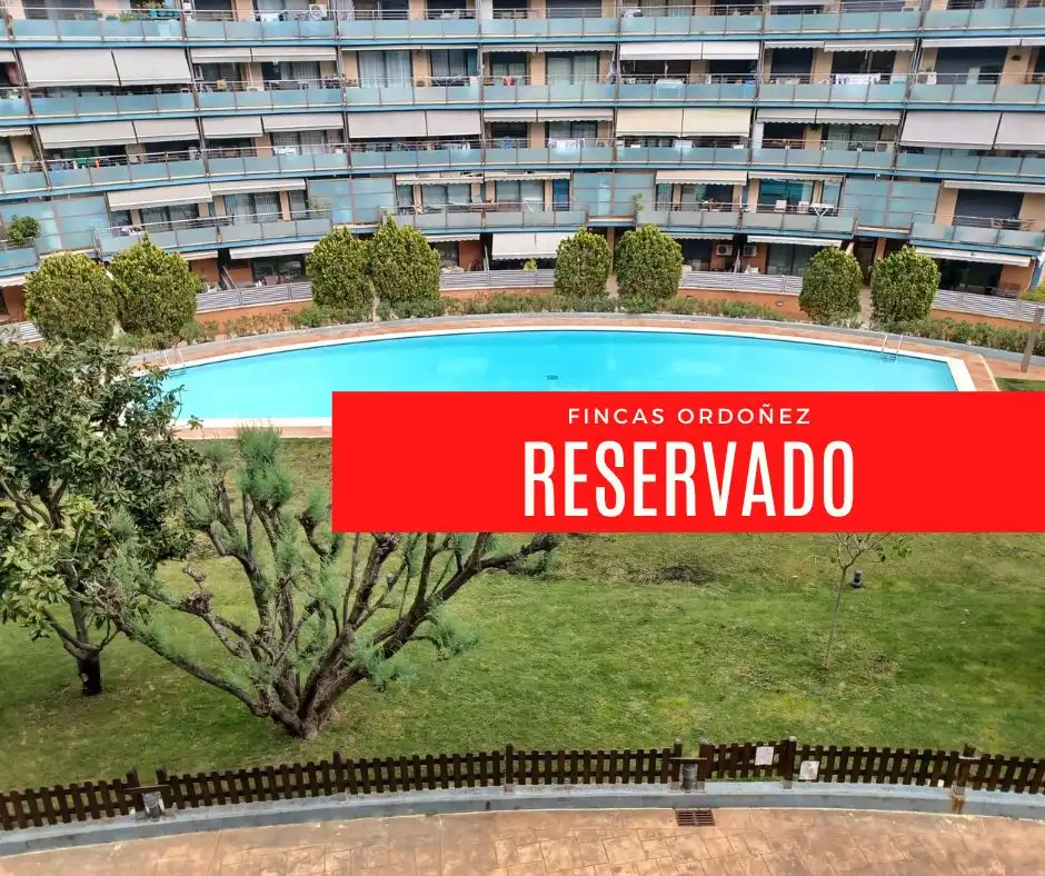 Schwimmbecken von Wohnung zum Verkauf in Sant Andreu de la Barca mit Heizung, Parkett und Balkon