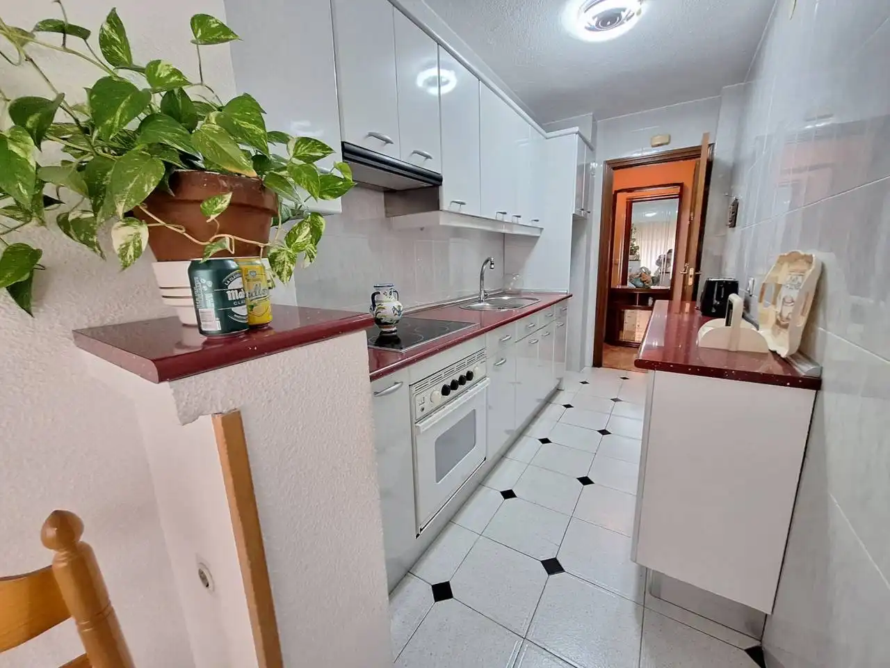 Küche von Wohnung zum Verkauf in Fuenlabrada mit Klimaanlage, Heizung und Terrasse