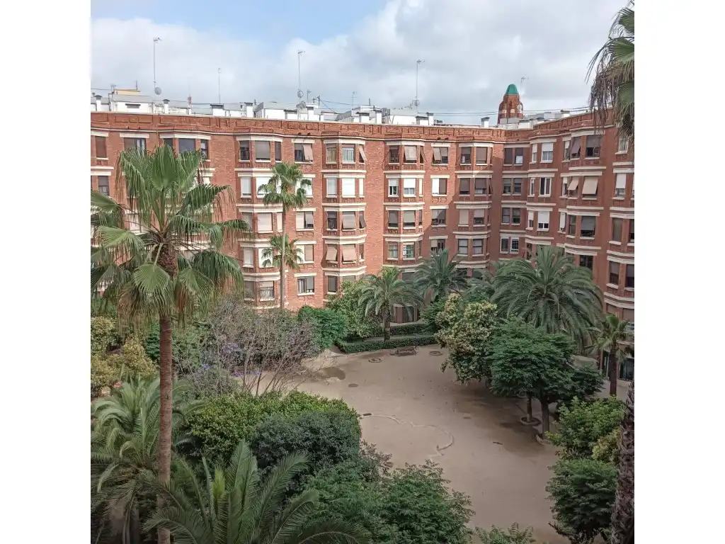 Piso en venta en Calle Jesus, Arrancapins
