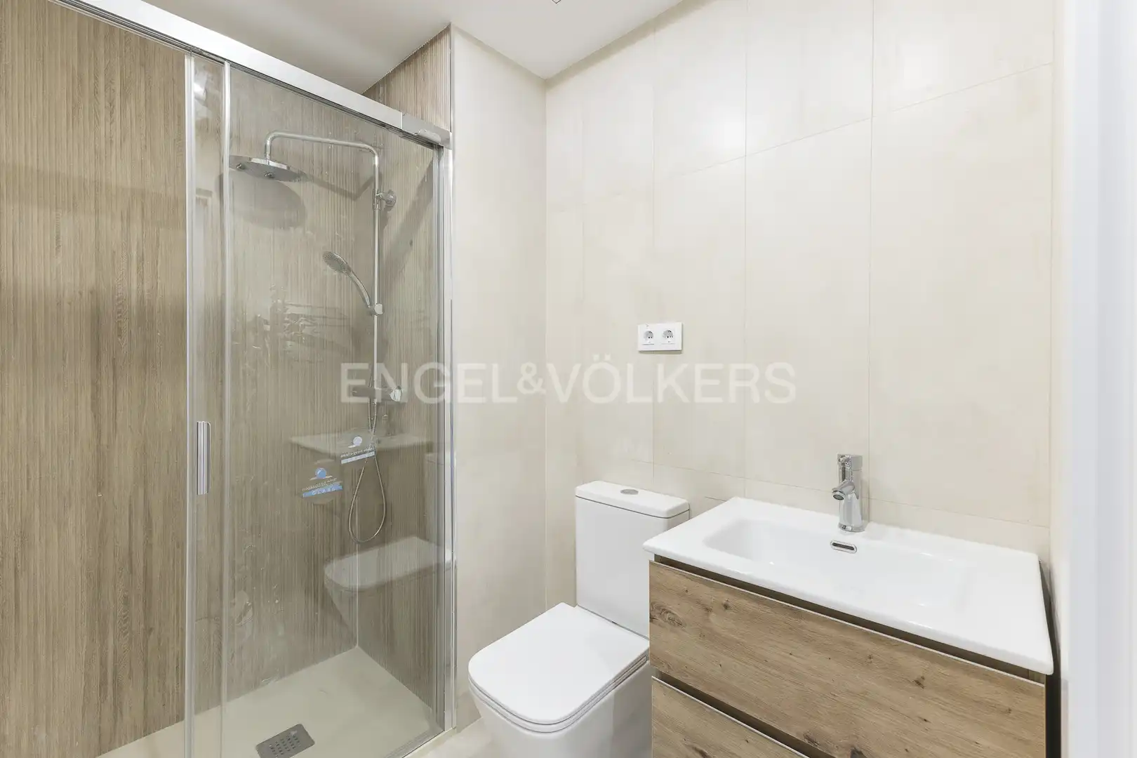 Baño de Edificio en venta en Barcelona