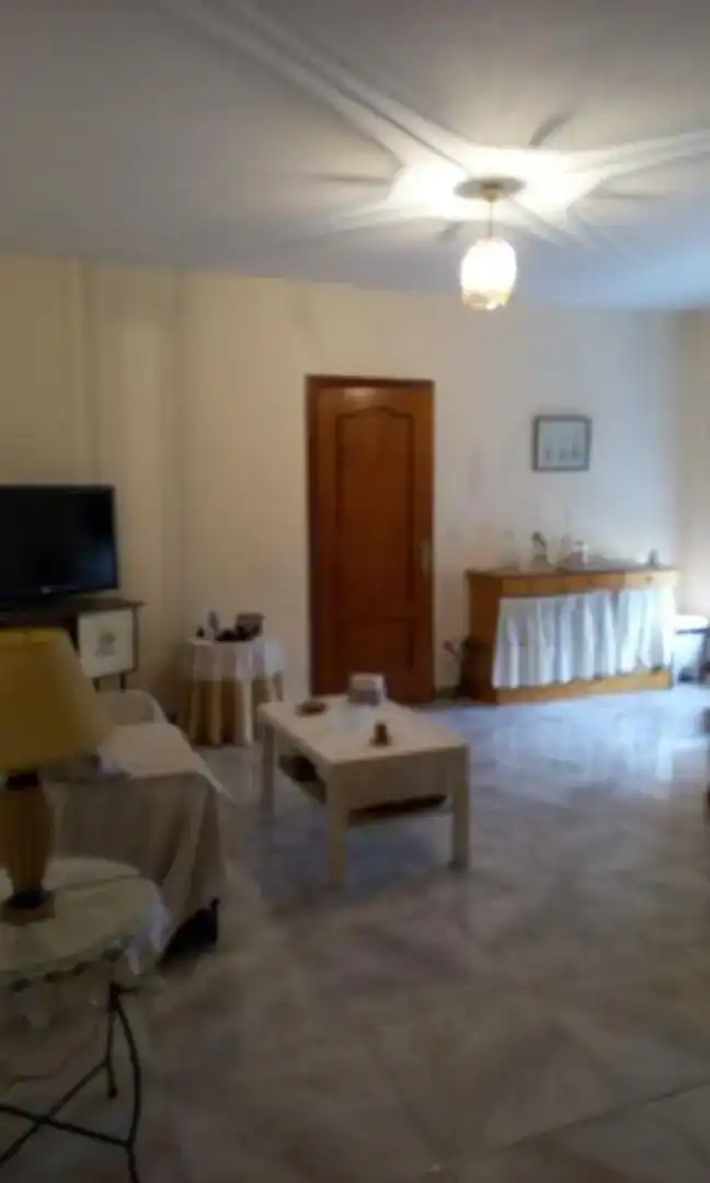 Sala d'estar de Casa adosada en venda en Torreorgaz